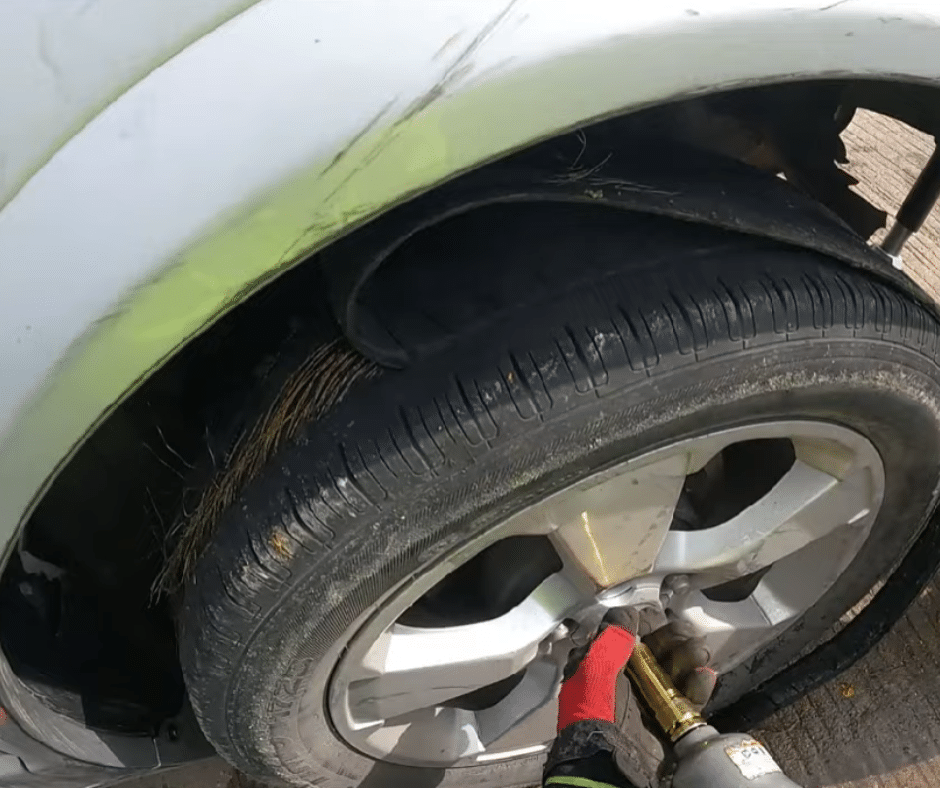Tire Change Assistance in Newnan GA Fast 247 Roadside Help Tire Change Assistance in Newnan, GA | Fast 24/7 Roadside Help